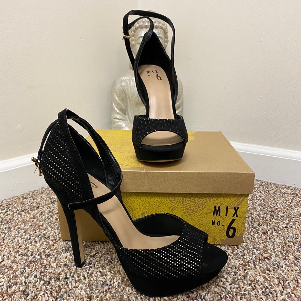 NEW Mix No 6 Black heels